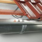 TT Eresz Szellőzőléc + fésűvel Fekete 1000 mm